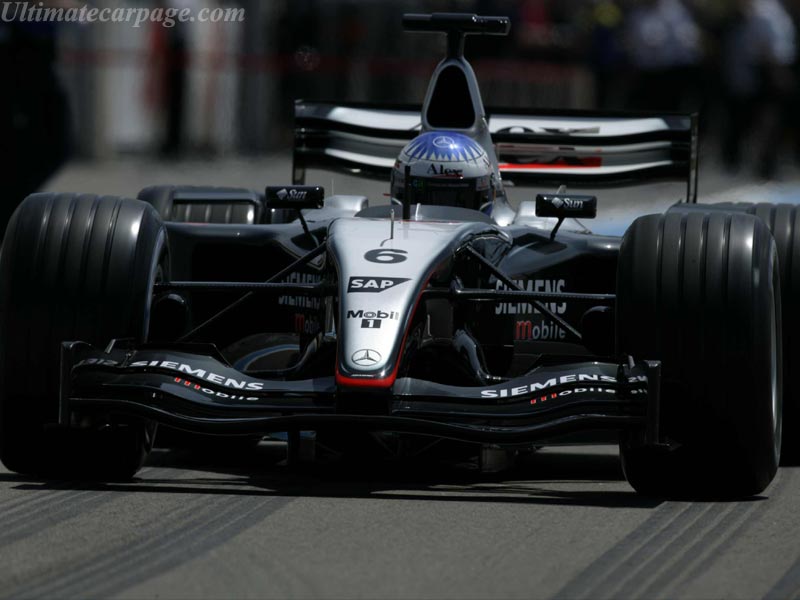 [Imagen: McLaren-MP4-18-Mercedes_3.jpg]