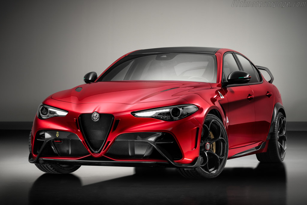Alfa Romeo Giulia GTAm im Fahrbericht